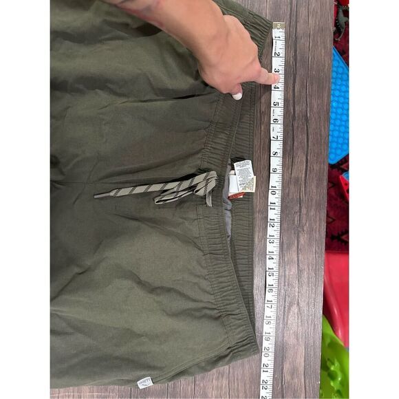 L.L. Bean Olive Green Lined Warm Windbreakers Drawstring Size XXL Men’s Pants - Picture 14 of 16